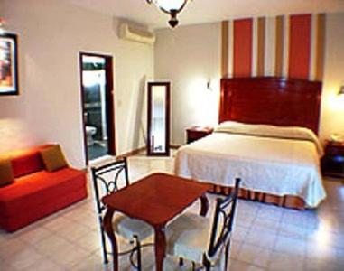 Real Avenida Hotel Тустла-Гутьеррес Номер фото