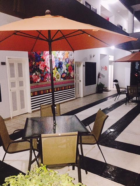 Real Avenida Hotel Тустла-Гутьеррес Экстерьер фото